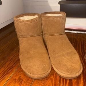 bearpaw short boots